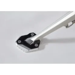 Base maggiorata per cavalletto laterale Nero/Argento. Triumph Tiger 800 XC / XR (17-).