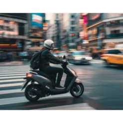 Localizzatore GPS Moto con Allarme Antifurto Komobi City Max - Abbonamento 3 Anni Incluso