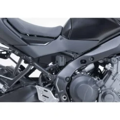 Protezione serbatoio liquido dei freni Sw-Motech Nero. Yamaha Tracer 9 / GT / GT+ (24-).