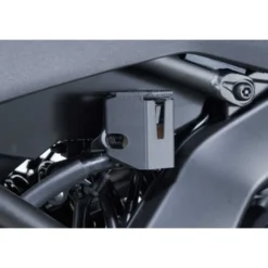 Protezione serbatoio liquido dei freni Sw-Motech Nero. Yamaha Tracer 9 / GT / GT+ (24-).
