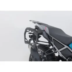 Sistema valigie in alluminio TRAX ADV Sw-Motech Argento. 45/37 l. CFMoto 450MT (23-).