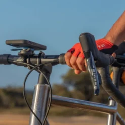 Supporto Telefono Out Front Pro Quad Lock